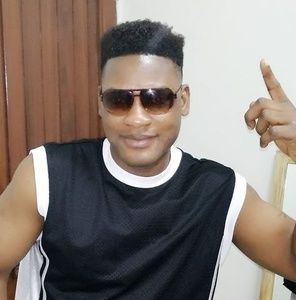 Meet your Posher, Deneus